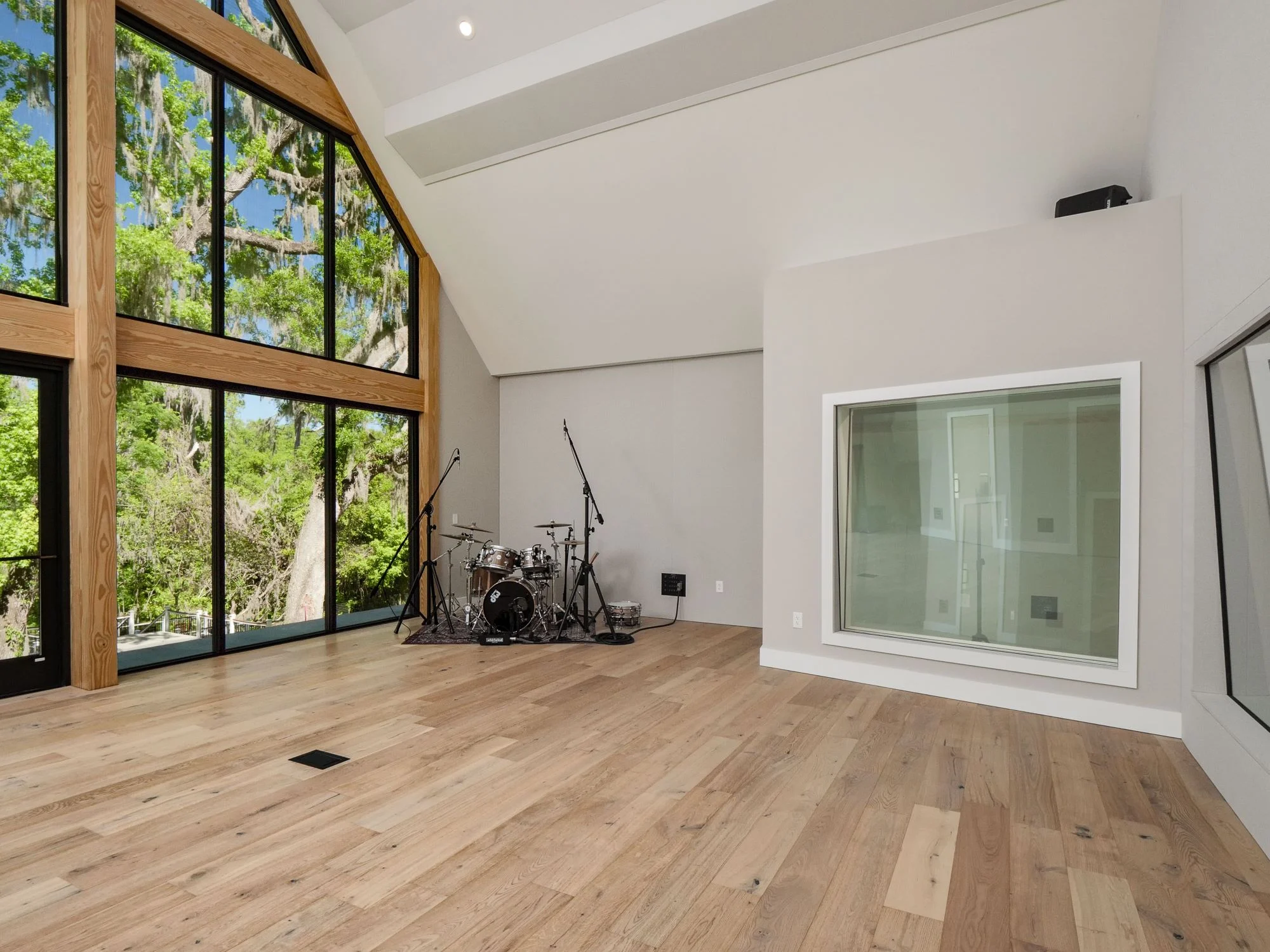 Common Challenges in House Remodeling and How to Overcome Them